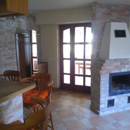 Mediterran Apartmanhaz Szántód Cameră foto