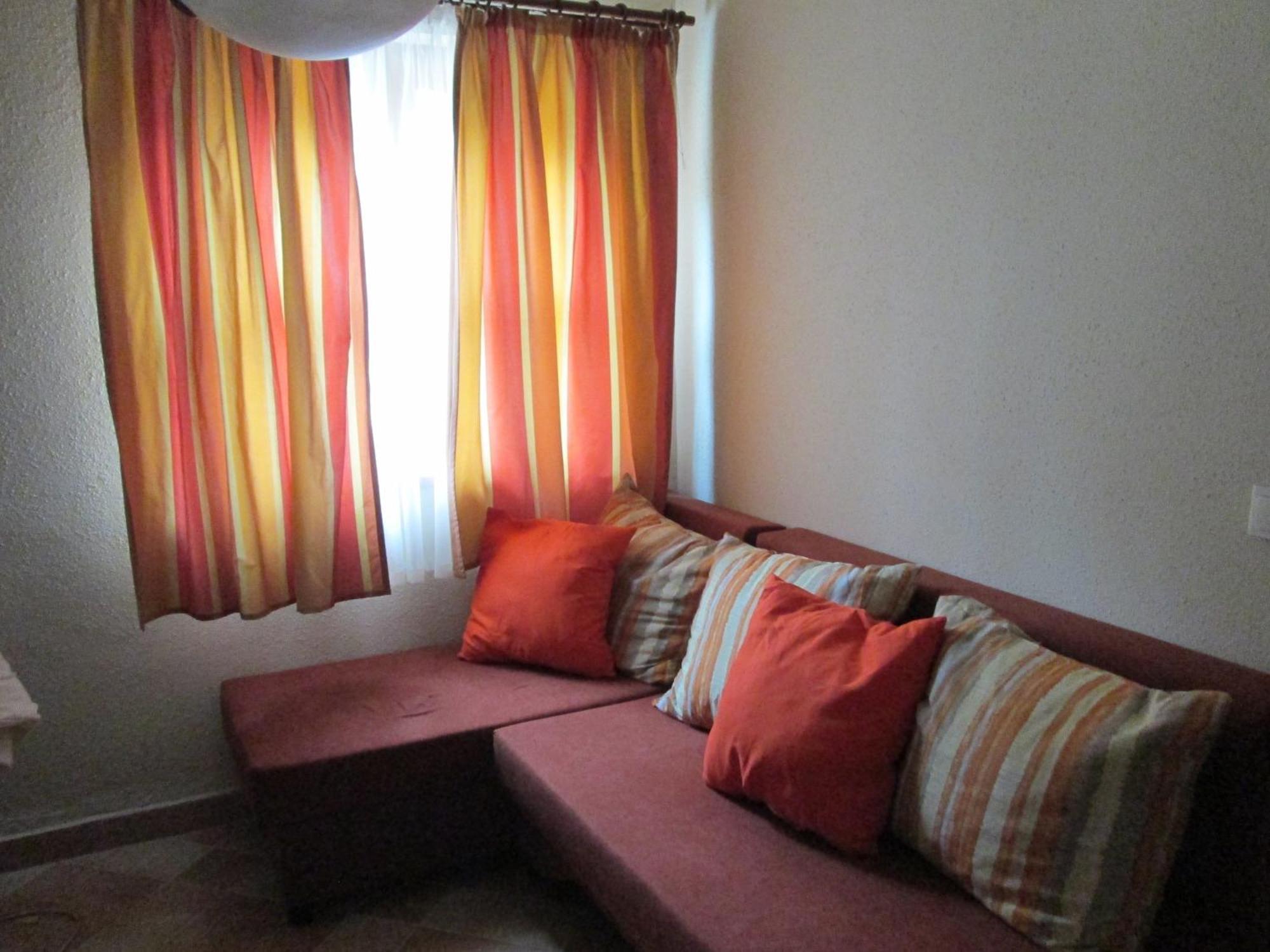 Mediterran Apartmanhaz Szántód Cameră foto